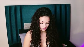paulinasaint (12-28-2025)