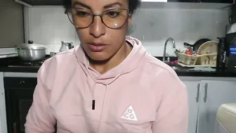 Kattleyagray posing on webcam 28 December 2025