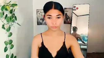 Raindrizzle1706 webcam show 28-Dec-25