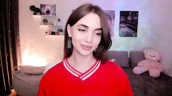 Mellifluoustess naked (12-28-2025)