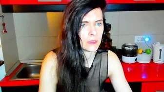 Sexqueen1111 mistress sex chat cam