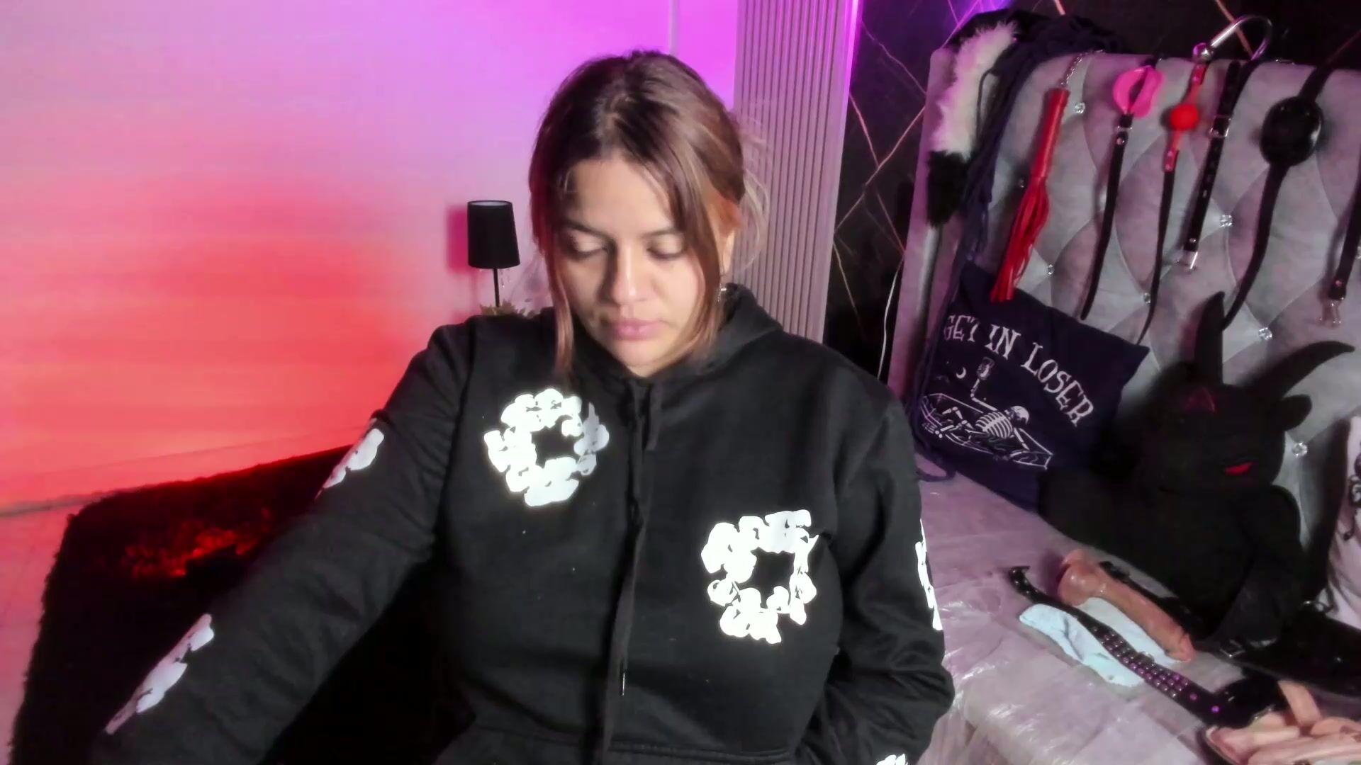 victoria_floyd1 chat girl porn 12/28/2025
