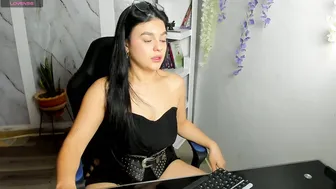 alayasmile recorded nude video 524214