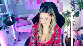 sarahholly cam porn - 28-Dec-25