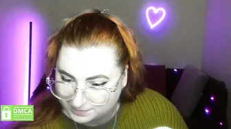 Alicia_side_red feet cam girl chat