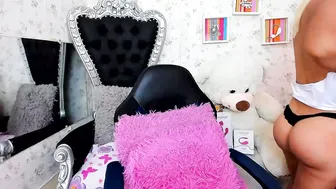 milf_bigass_ anal naked