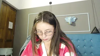 _isaabellaa (12/29/2025)