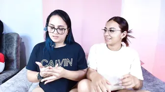 Jules_n_gia hot webcam porn video sex chat