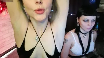 twins_terror 12/29/2025 lesbian