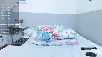 hornybarelylegalgirl live cam video 12/29/2025