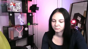Sendi_cais smalltits 12/29/2025