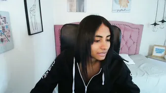 shaneelle ebony - 29-Dec-2025