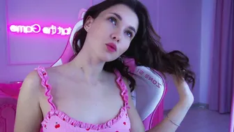 Vanessacelesti (12/29/2025)