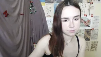 veryveryvery_shy chat cam porn 12-29-2025
