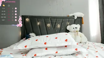 qimiqo recorded nude video 527781
