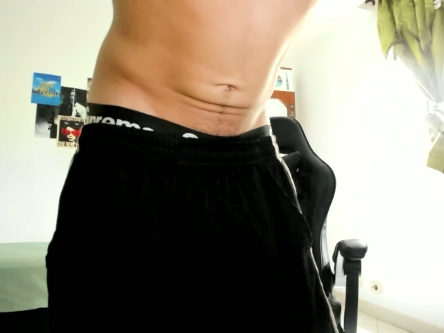 oliver_mrgn feet - 29-Dec-2025