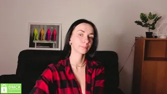 Annakillian_kiss (12-29-2025)