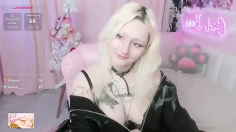 juliasharkk 29 December 2025 blonde