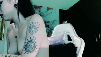 Madison_jacksonn goth - (12/30/2025)