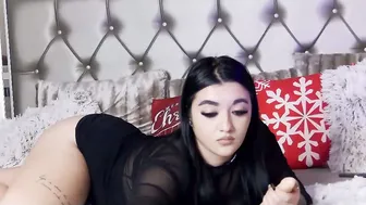 larabloom (12/30/2025)