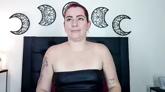 Pamelamk smallboobs cam girl chat