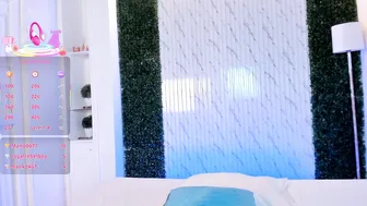 Aidajoness webcam show 12/30/2025