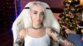 Tykioty_miley tattoo 12/30/2025