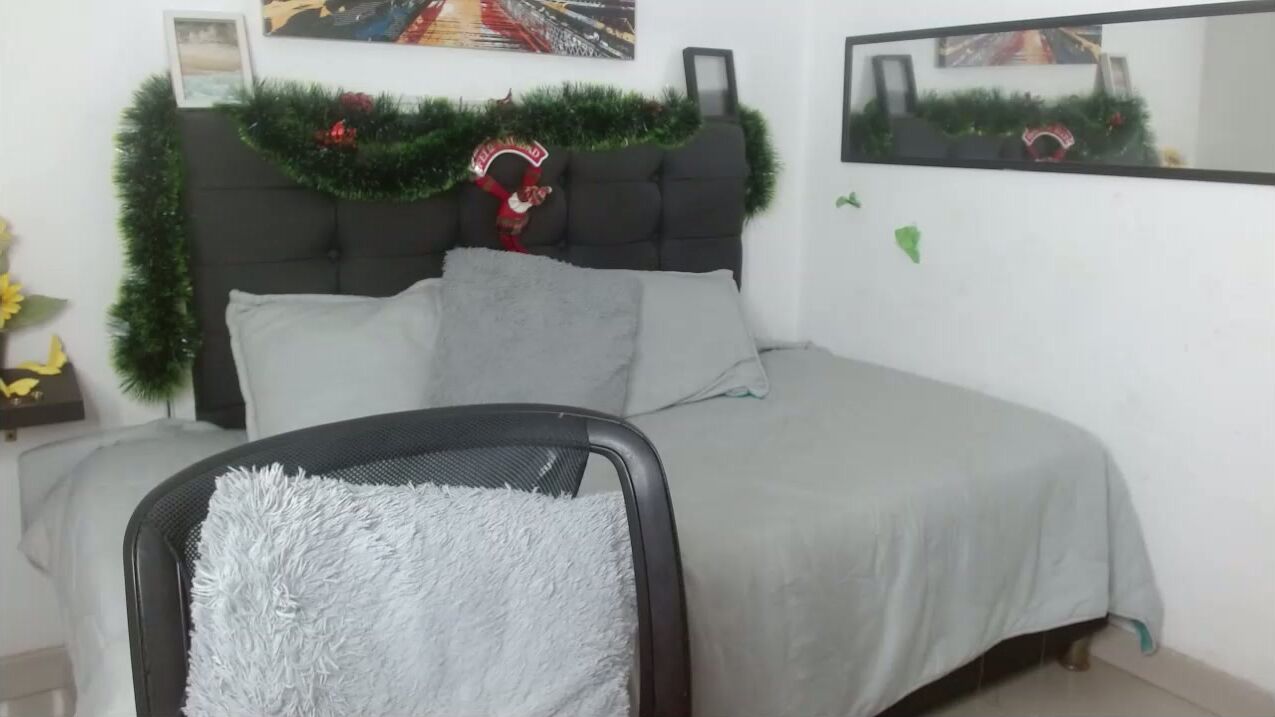 Vannesweet_ 30-Dec-25 live on cam