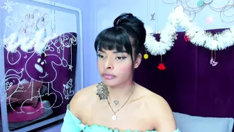 Emmaebony_ 31-Dec-2025 smalltits