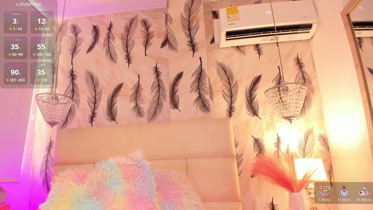 Vivi_prinncess nude cam video 12/31/2025