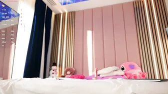Vesia live on cam chat sex