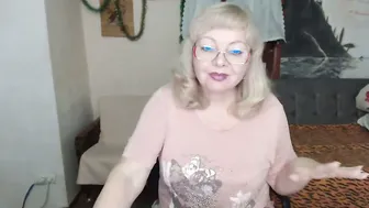 Evelynloveshy milf 01 January 2026