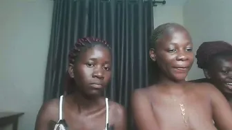 Issa_sky1 squirt porn cam