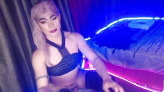 ur_dominatrix (01-02-2026)