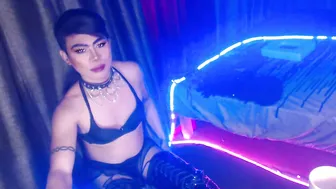 Ur_dominatrix 02-Jan-26