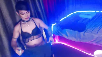 Ur_dominatrix 02-Jan-26
