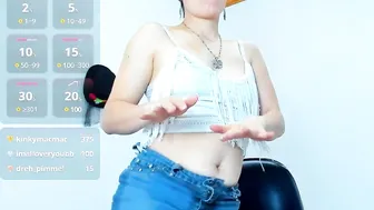 Yasmin_goldenst 06-14-2025 latina