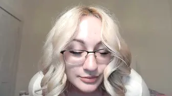 switchykitty recorded nude video 540390