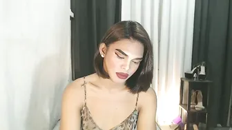 Neomi_hardcock porn cam (01/03/2026)