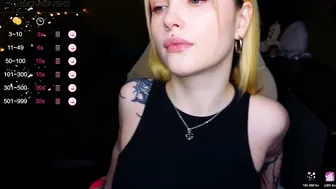 cute_summer_breathe smoke webcam chat