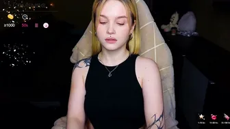 cute_summer_breathe smoke webcam chat