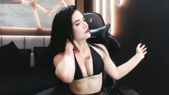 Venomdoll_ porn cam (01-03-2026)