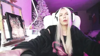 tinykylie young (01-04-2026)