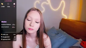 hettiereimel shy webcam show
