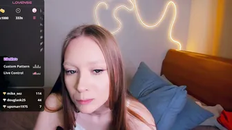 hettiereimel shy webcam show