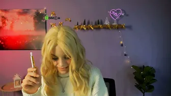 rina_glow on webcam 05-Jan-26