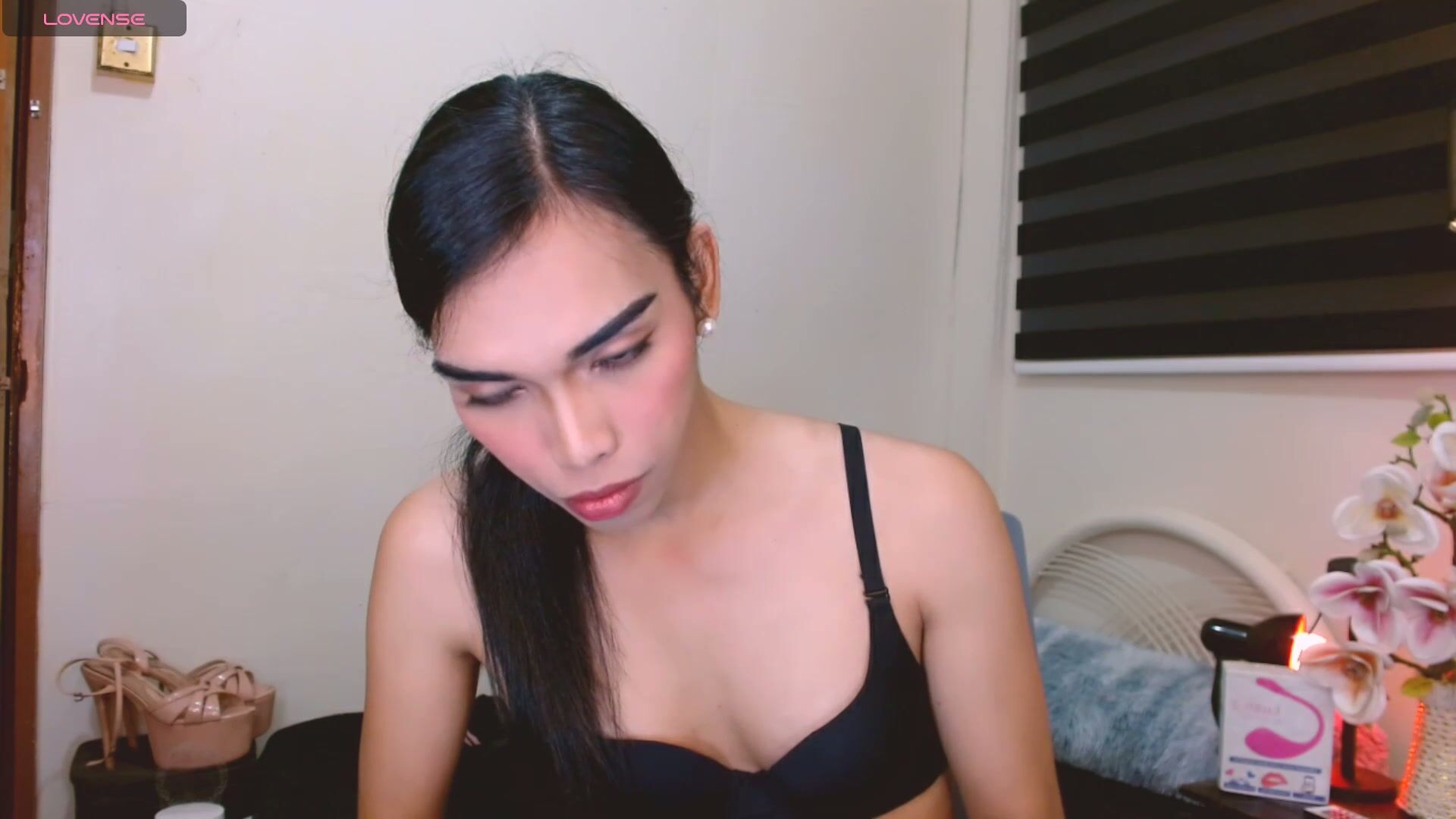 Angelamonroe hot cam video 05-Jan-2026