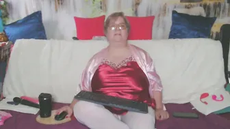 Queenpammy posing on cam (01/05/2026)