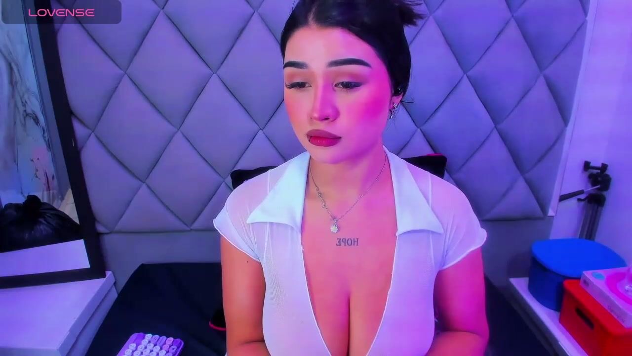 venusowen_ sex cam 05-Jan-26