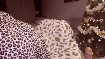 divineblond smoke naked on cam